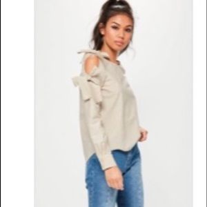 Cream stripe tie shoulder long sleeve top!